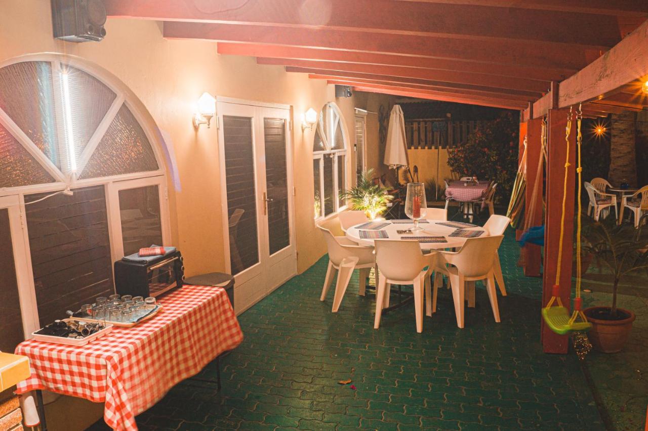 Courtesy Apartments Aruba Oranjestad Eksteriør billede
