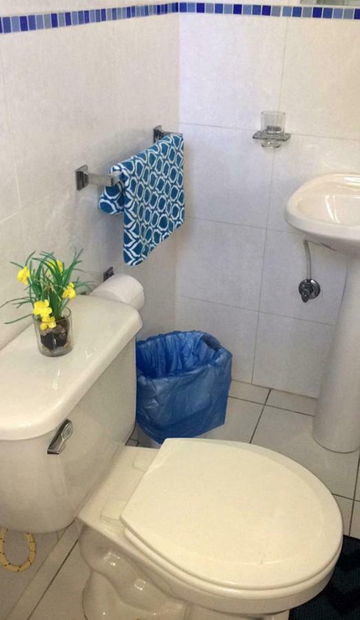 Courtesy Apartments Aruba Oranjestad Eksteriør billede